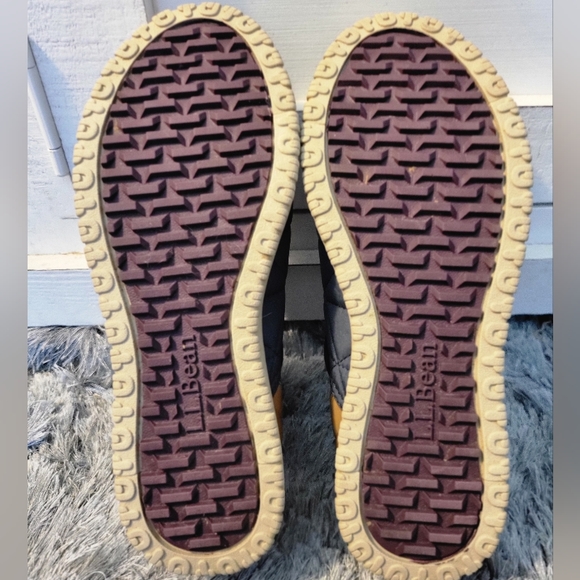 LL Bean Waterproof Primaloft Quilted Slip On sz 8 in Navy/Tan - Picture 7 of 9